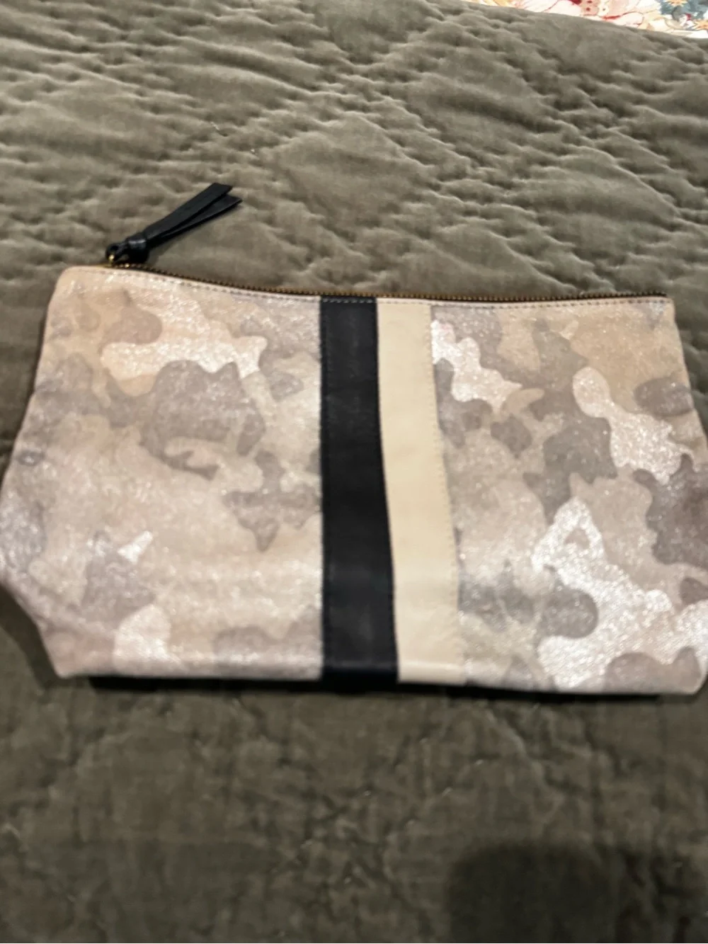 Neutral Camo Travel Pouch with Stripe Kempton